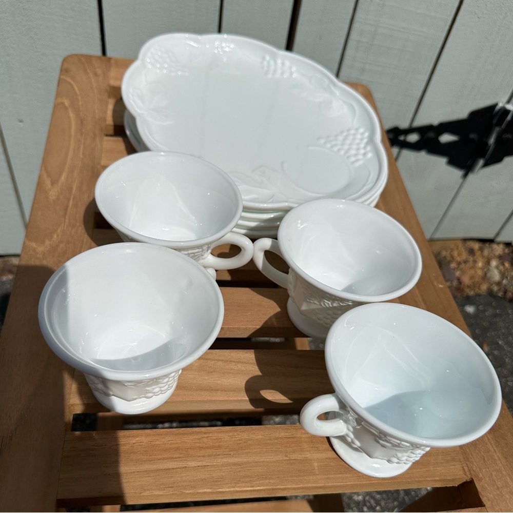 Milk Glass White Harvest Grape Snack Luncheon Cup & Plate Sets-8 Pieces-Vintage